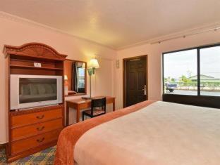Budget Inn Of Окичоби Номер фото